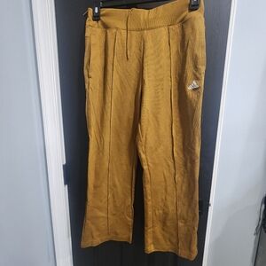 Adidas crop joggers size medium